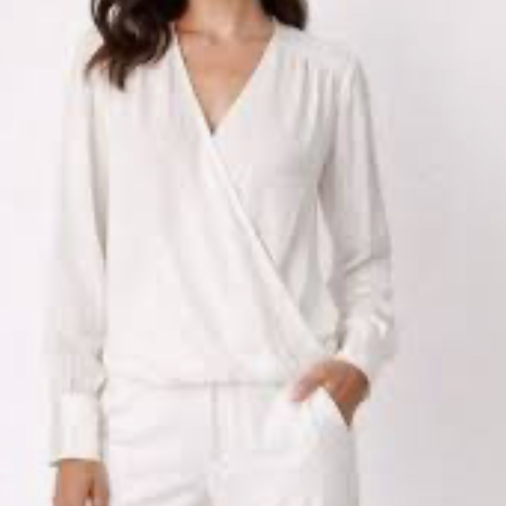 Rails Wrap Blouse Hillary Ivory Snake jacquard. Small